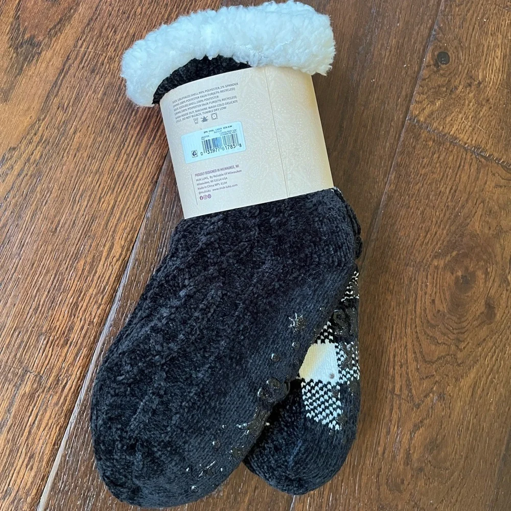 2 PAIR • Muk Luks Cabin Socks • W 5-7 & M 6-8 • Black White • NEW - Picture 4 of 6